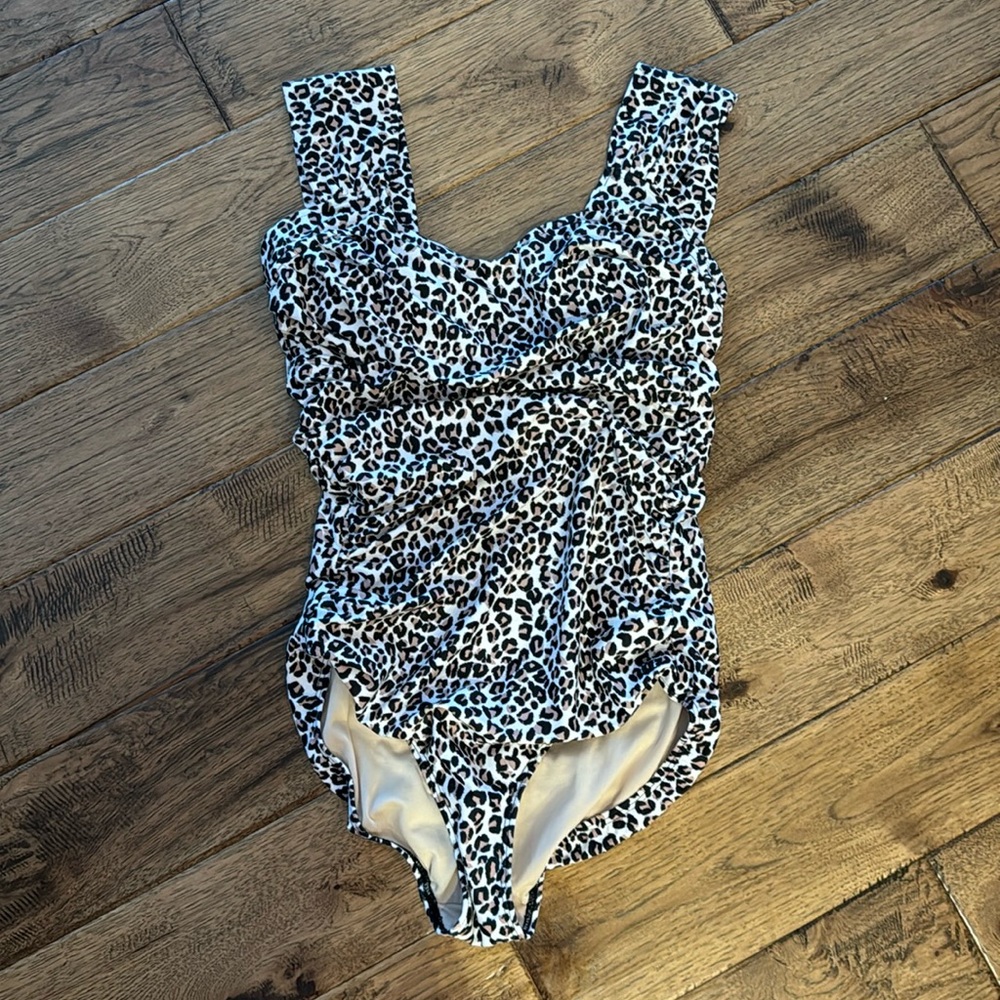 Albion Fit The Savanna One Piece size Medium